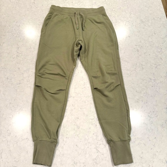 Gymshark Sage Olive Green Joggers Men's Medium Drawstring Pockets Athletic Comfy - Picture 1 of 13